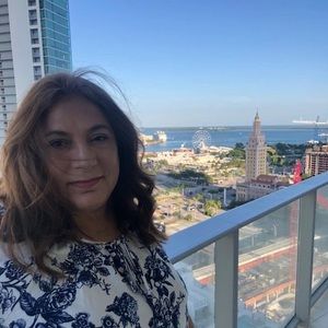 Meet your Posher, Ivette